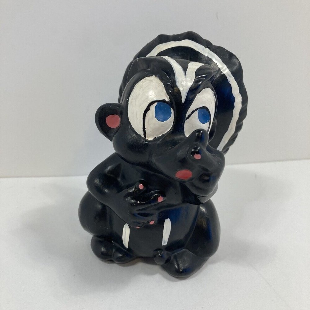 Vintage Black 5 Inch MCM Skunk Ceramic Figurine